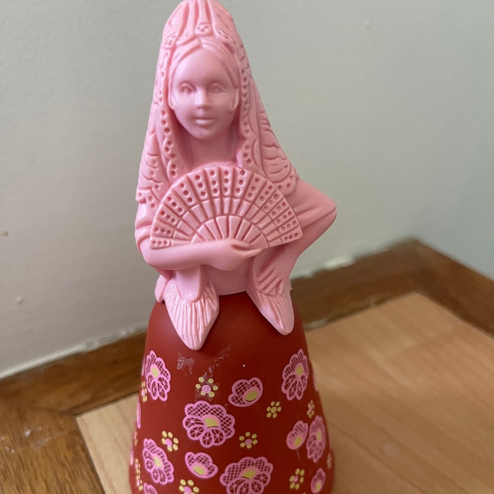 Vintage Avon perfume bottle “ Spanish señorita”